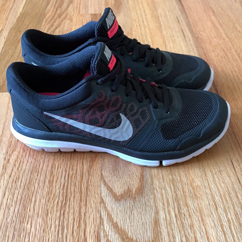 Women's Nike Sneakers Size 7.5